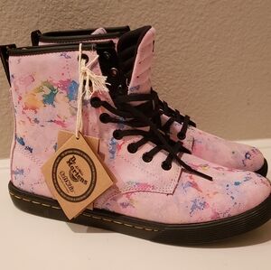 Dr.Martens Sheridan rainbow pink  womens boots size 9